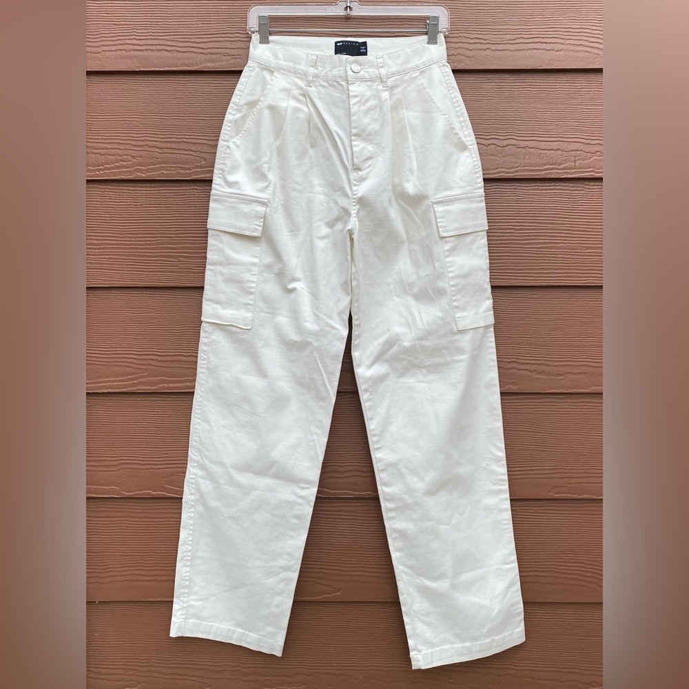 ASOS Design White Women’s Cargo Pants High Waisted Size US 4